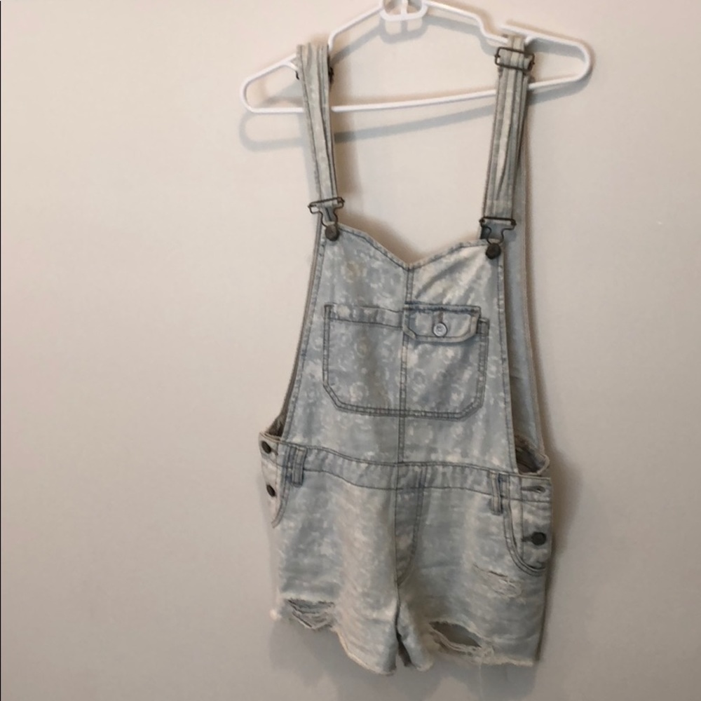 Free People Distressed Overalls Size 4